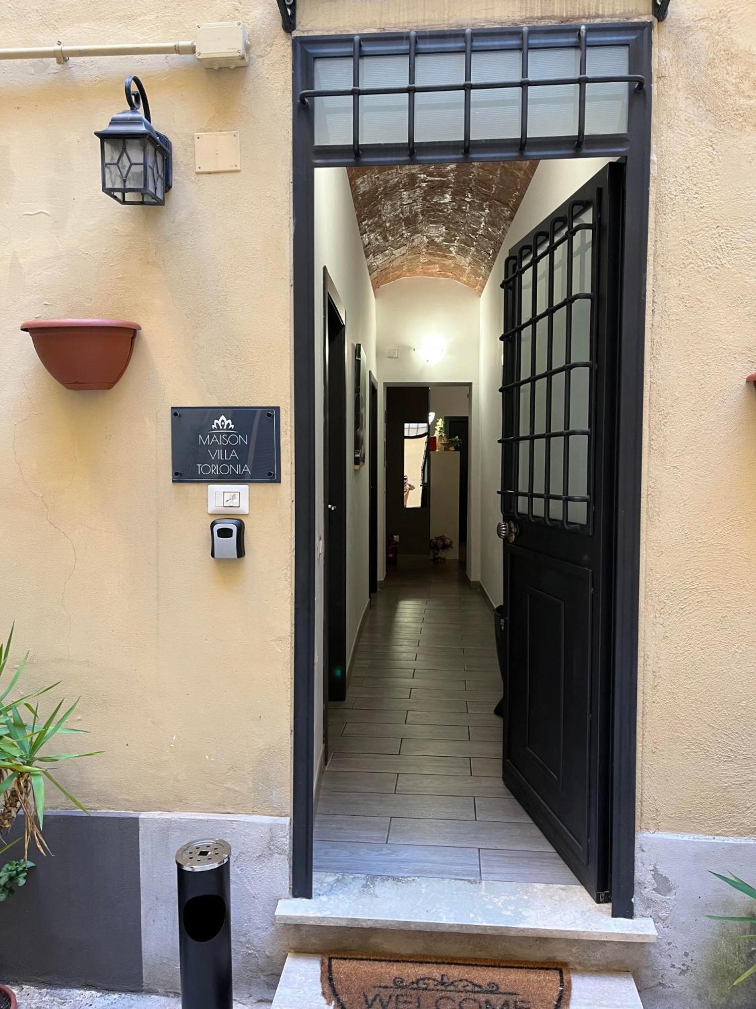 Etruska Porta Pia Guesthouse Róma Kültér fotó